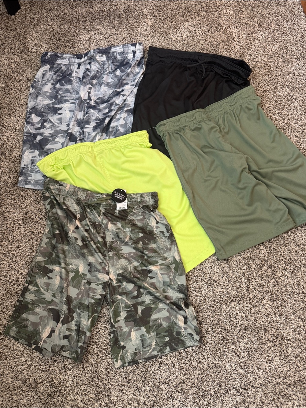 NWT Lot of 5 pairs Children’s place boys athletic shorts XXL (16)